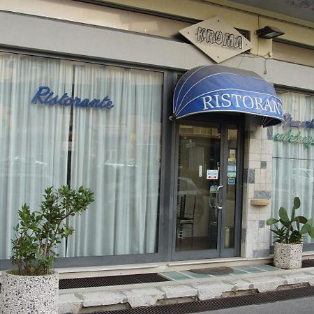 Hotel Kroma Ragusa Bagian luar foto