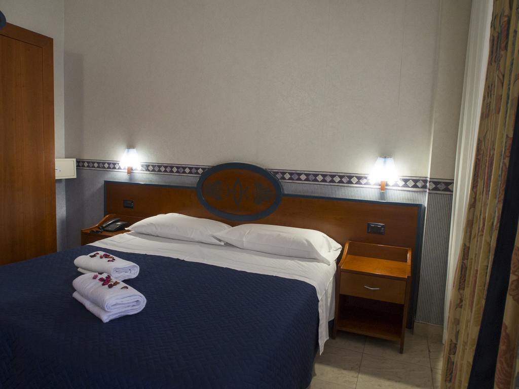 Hotel Kroma Ragusa Bagian luar foto
