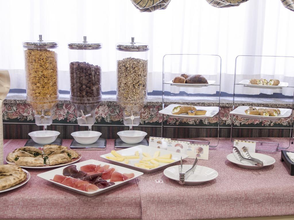 Hotel Kroma Ragusa Bagian luar foto