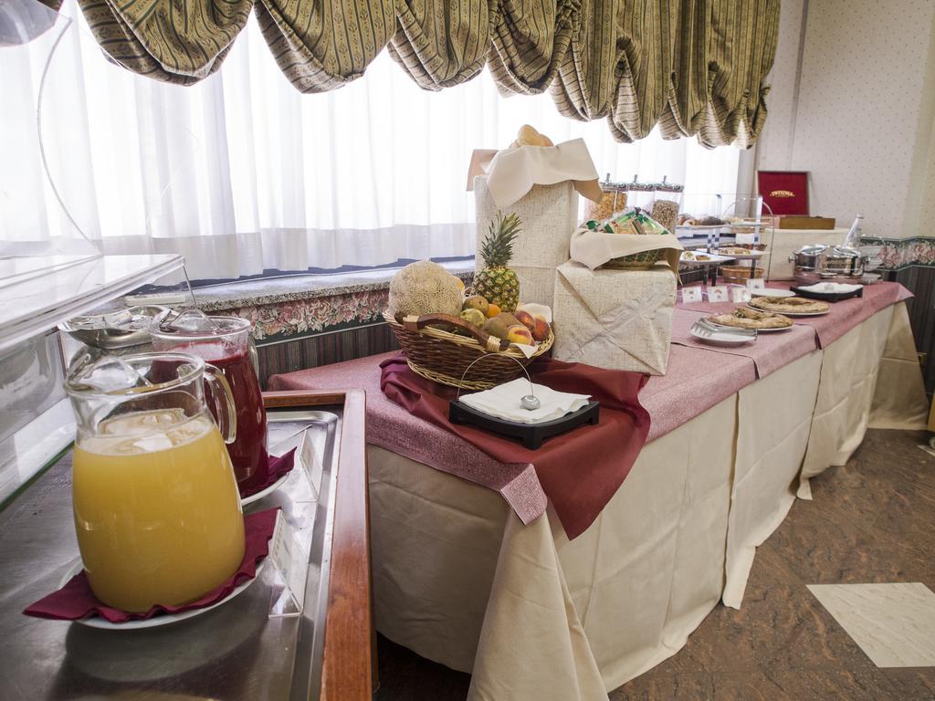 Hotel Kroma Ragusa Bagian luar foto