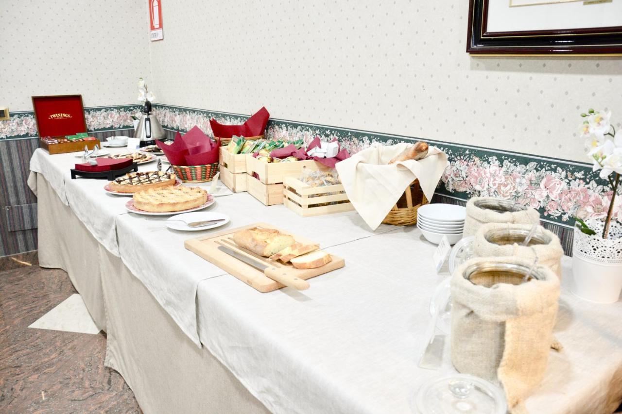 Hotel Kroma Ragusa Bagian luar foto